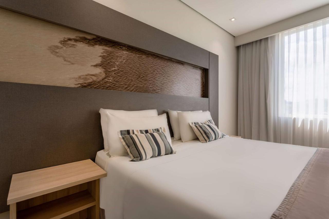 ทริป บาย วินด์แฮม มาเนาส์ Hotel ภายนอก รูปภาพ